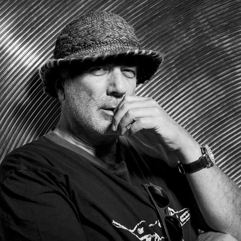 RON ARAD