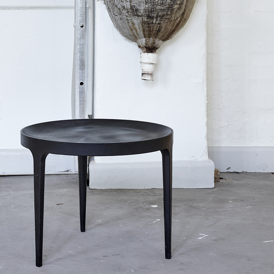 שולחן קפה GHOST מתצוגה