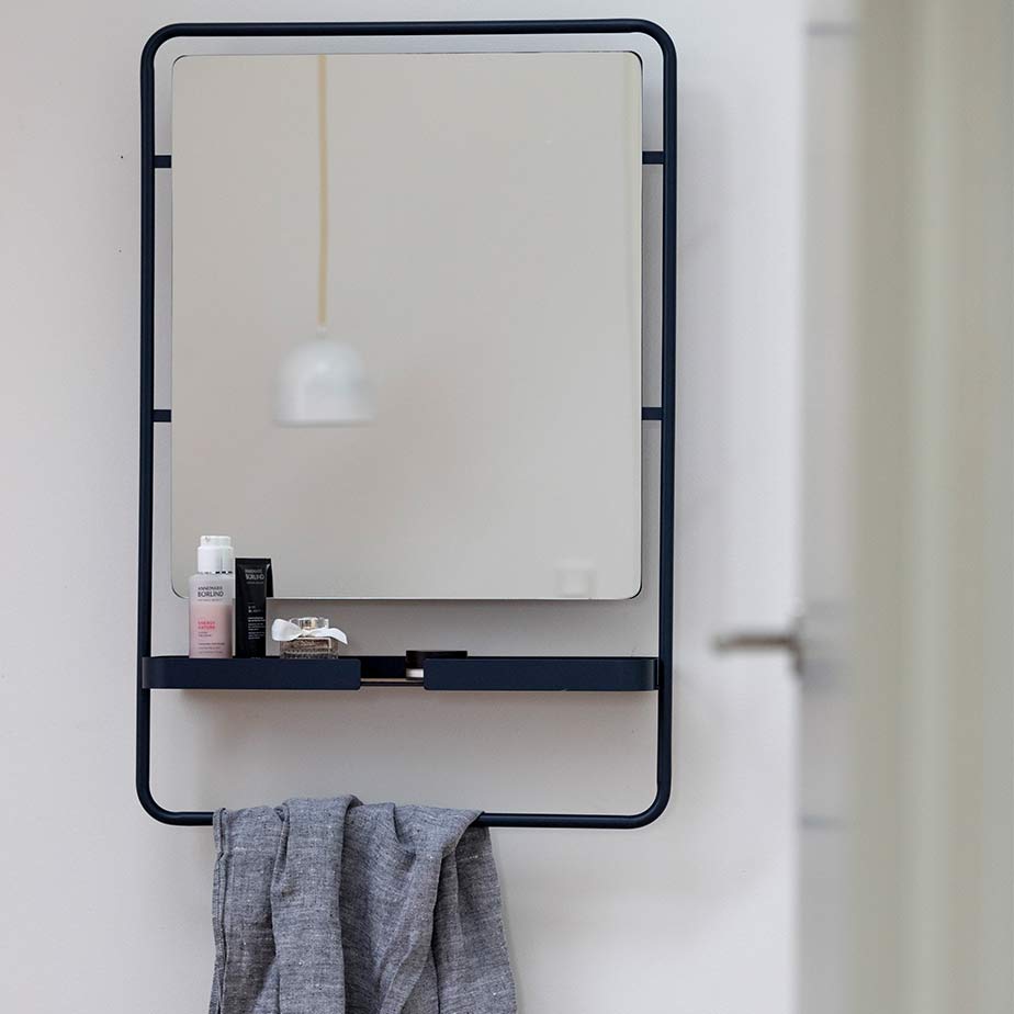 מראה+מדף BIG HUG