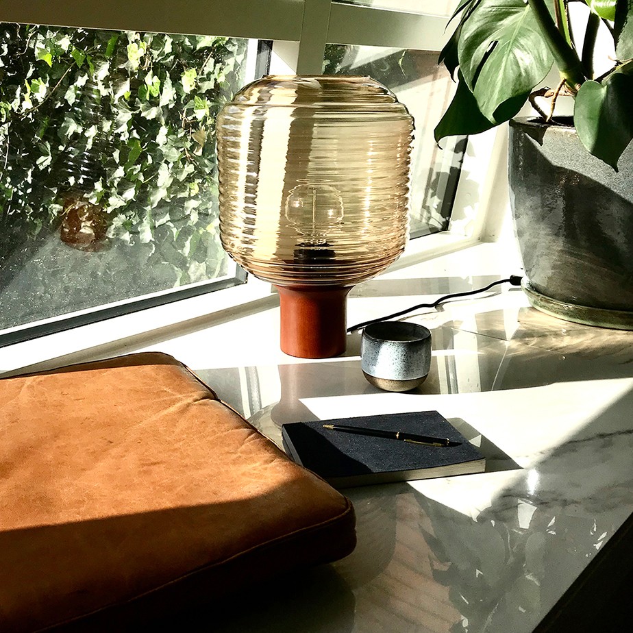 מנורת שולחן HONEY