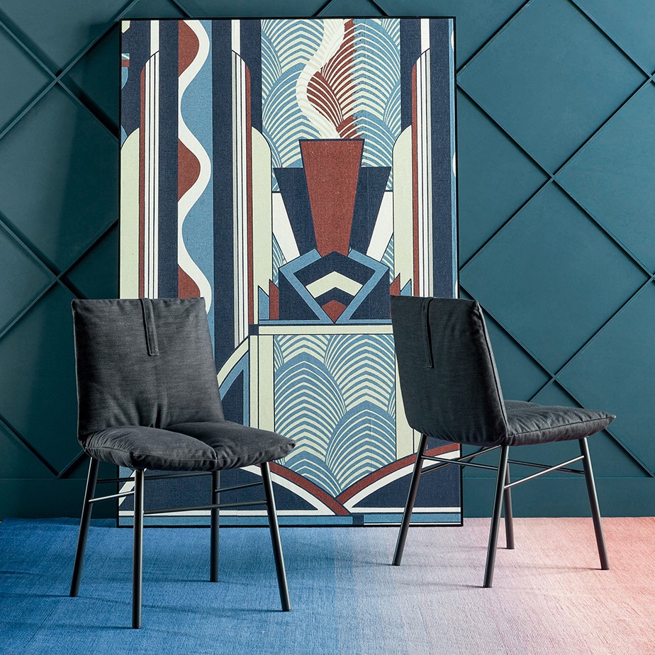 כסא PIL מתצוגה