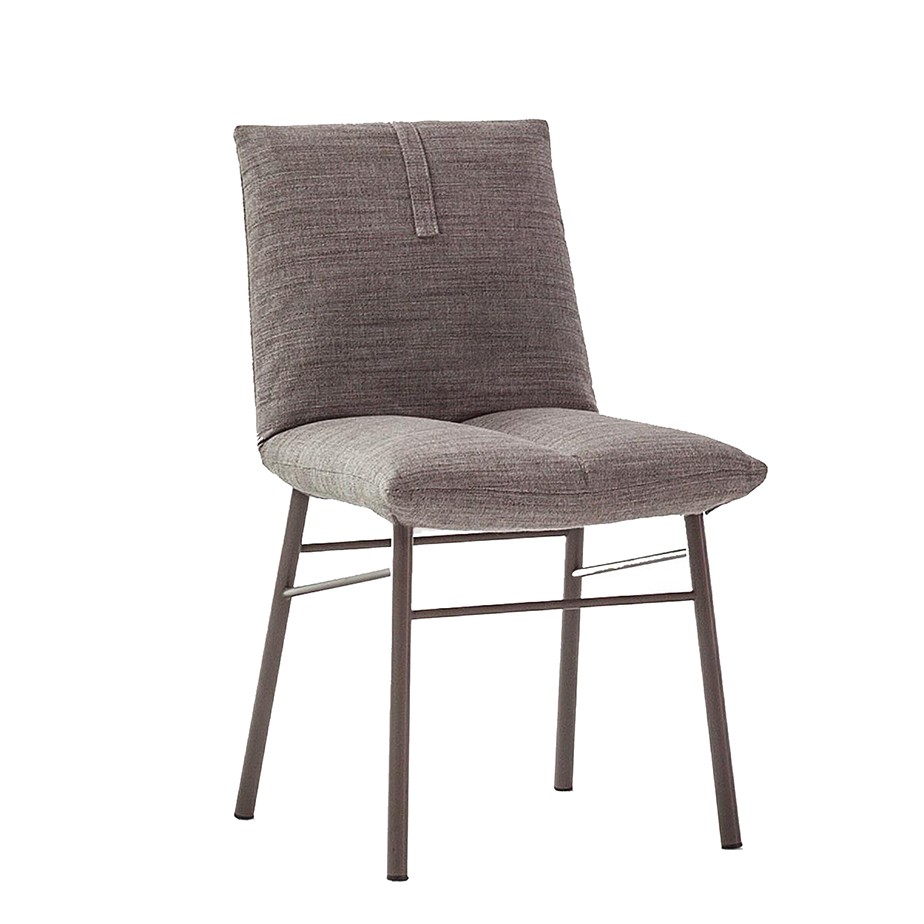 כסא PIL מתצוגה