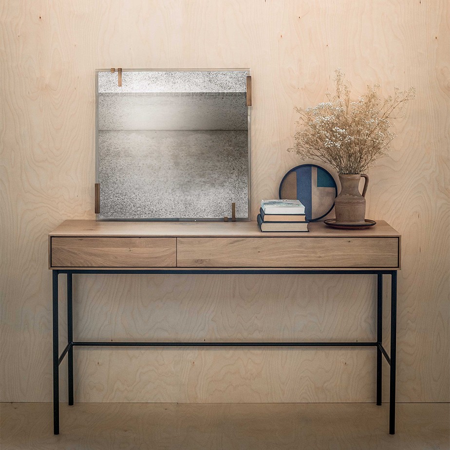 מראת קיר CLEAR