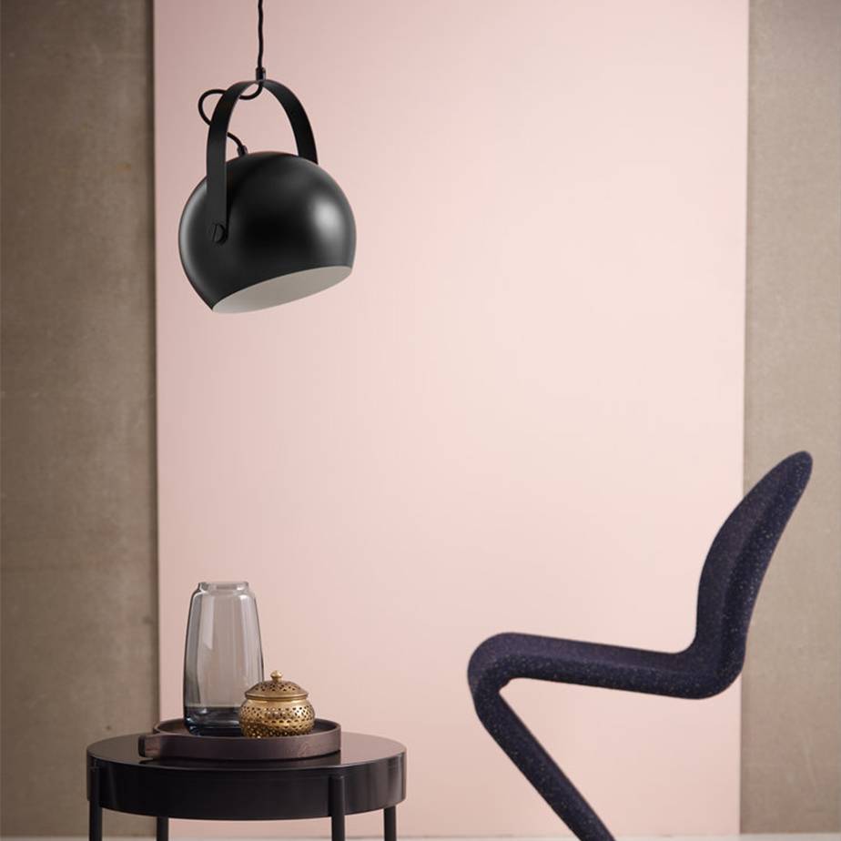 מנורת תליה BALL HANDLE