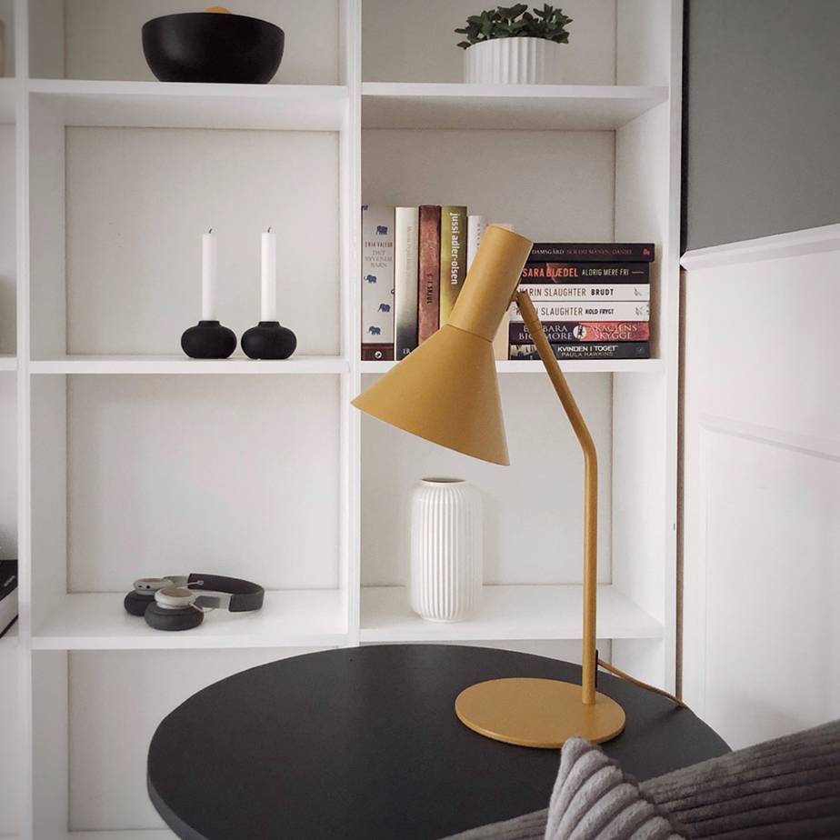 מנורת שולחן LYSS