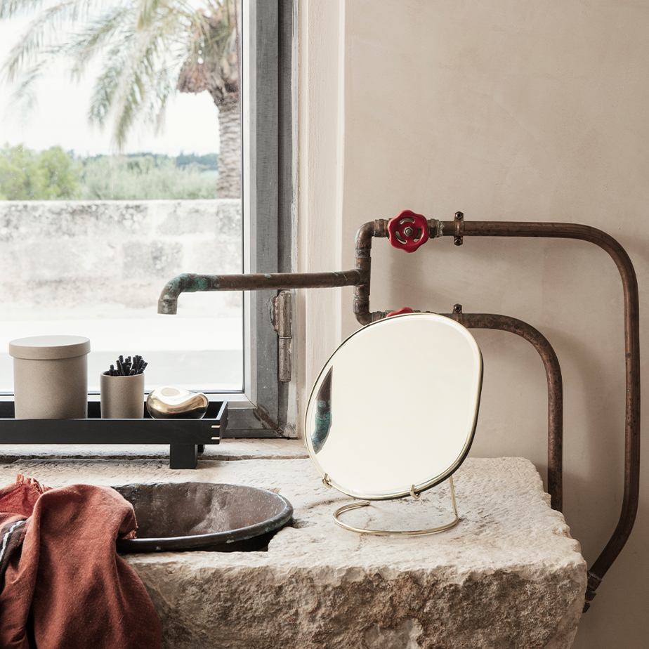 מראה שולחנית POND