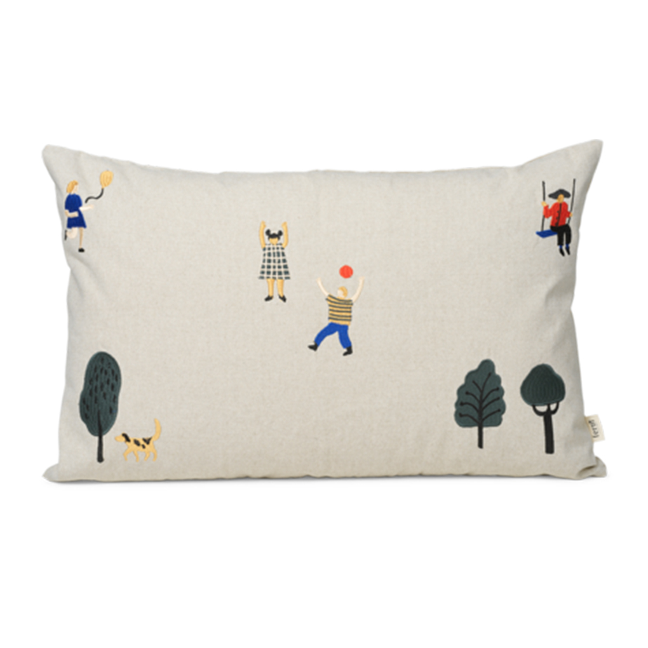 כרית DAY IN THE PARK