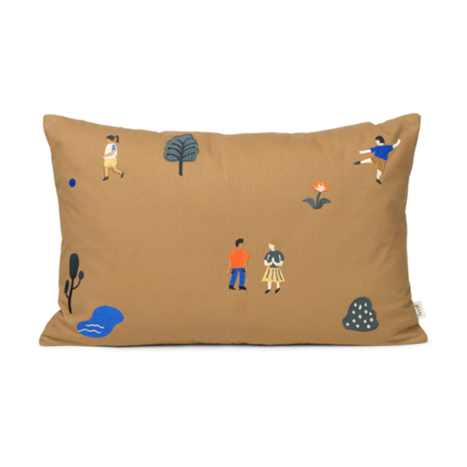 כרית DAY IN THE PARK