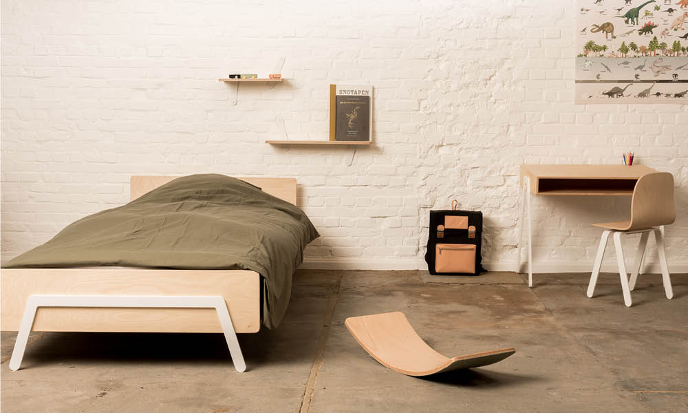 מיטת SWEET DREAMS העשויה מעץ של המותג הבלגי IN2WOOD שעוצבה ע"י MATTHIEU MEERT
