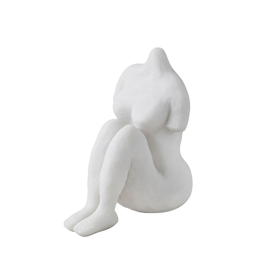פסל אבן  SITTING WOMAN