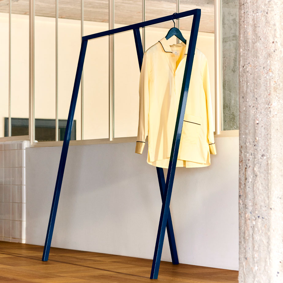 מתלה LOOP STAND WARDROBE