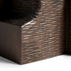 אלמנט עץ BLOOK SCULPTURE