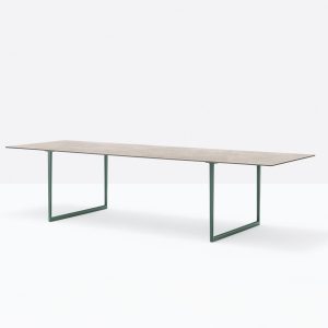 שולחן TOA OUTDOOR