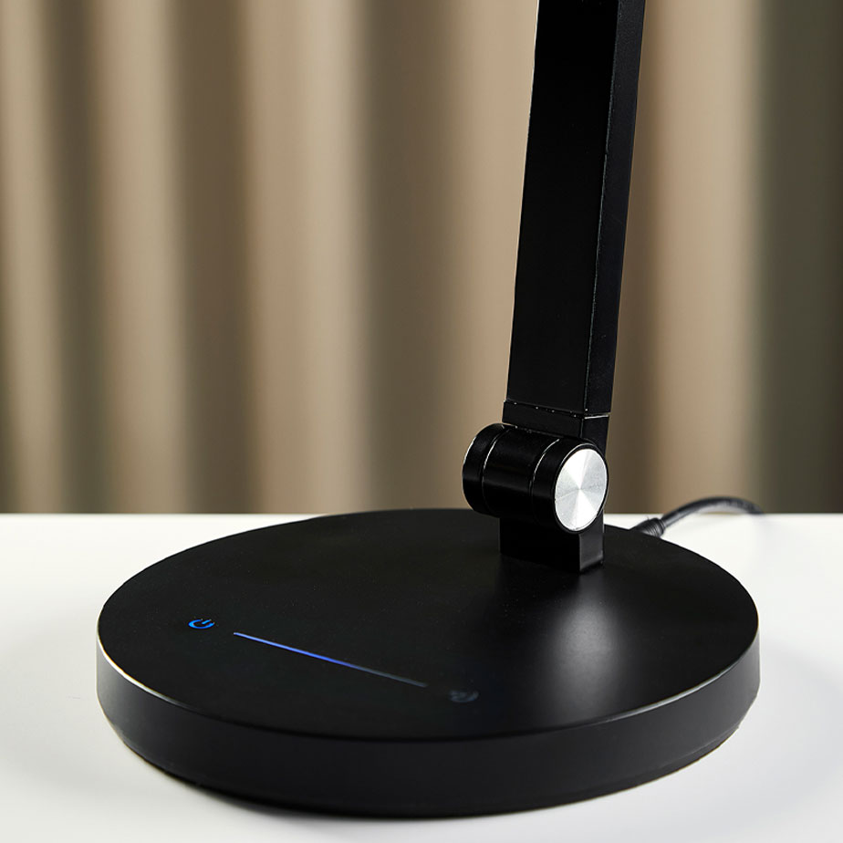 DESK TABLE LAMP