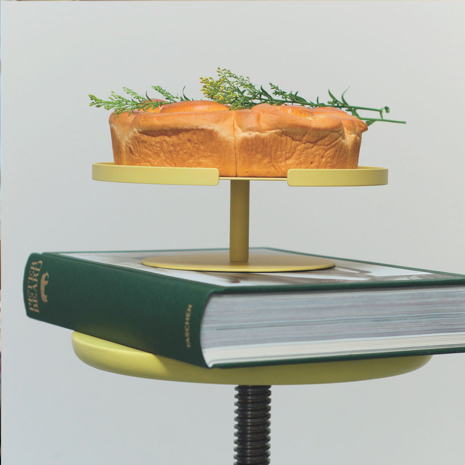 מעמד לעוגה BIG HUG