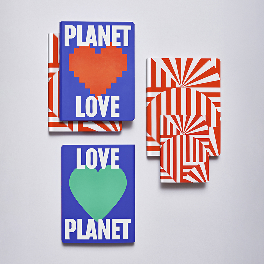 מחברת GRAPHIC L PLANET LOVE