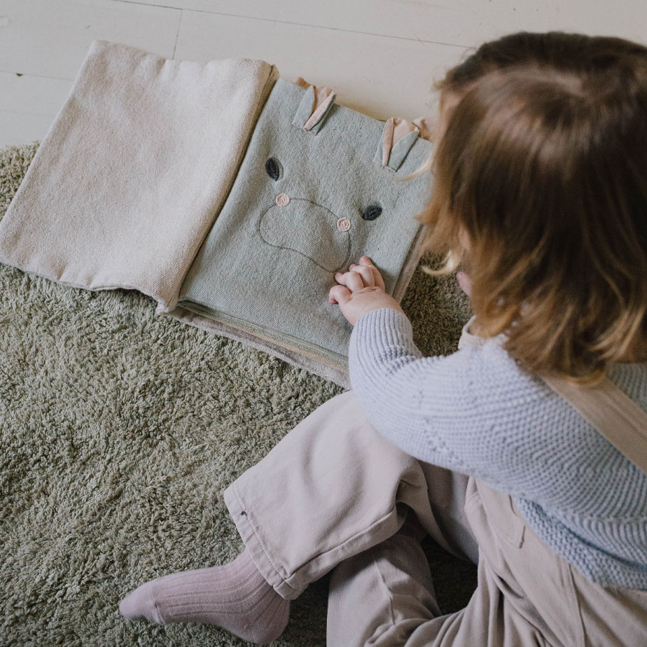 ספר רך חיות SENSORY BOOK