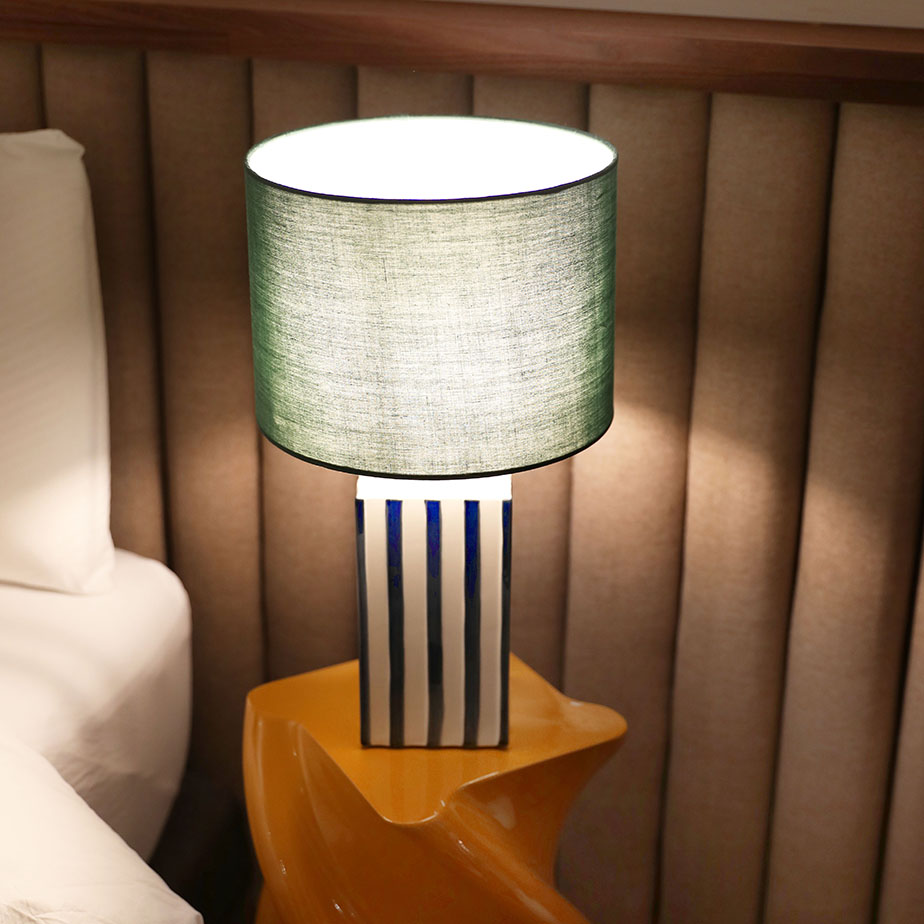 מעמד PILLAR MARSHMALLOW