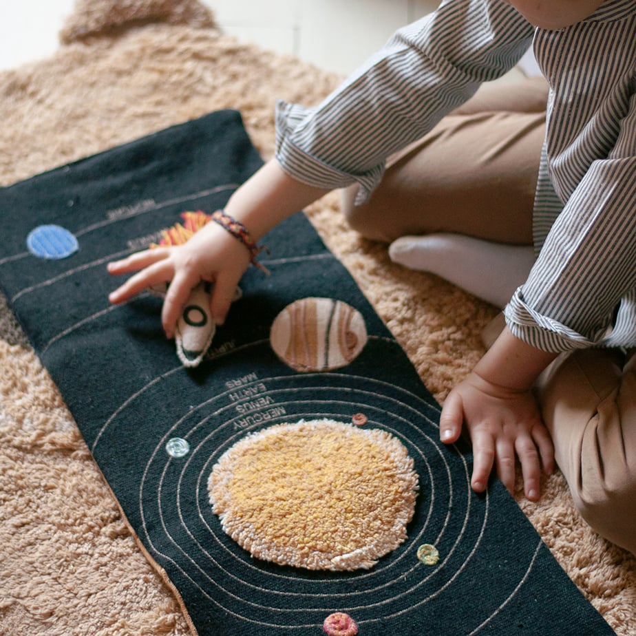 ספר רך חלל SENSORY BOOK