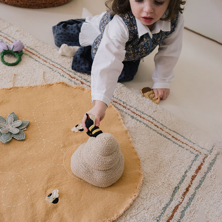 ערכת משחק דבורים SMALL WORLD
