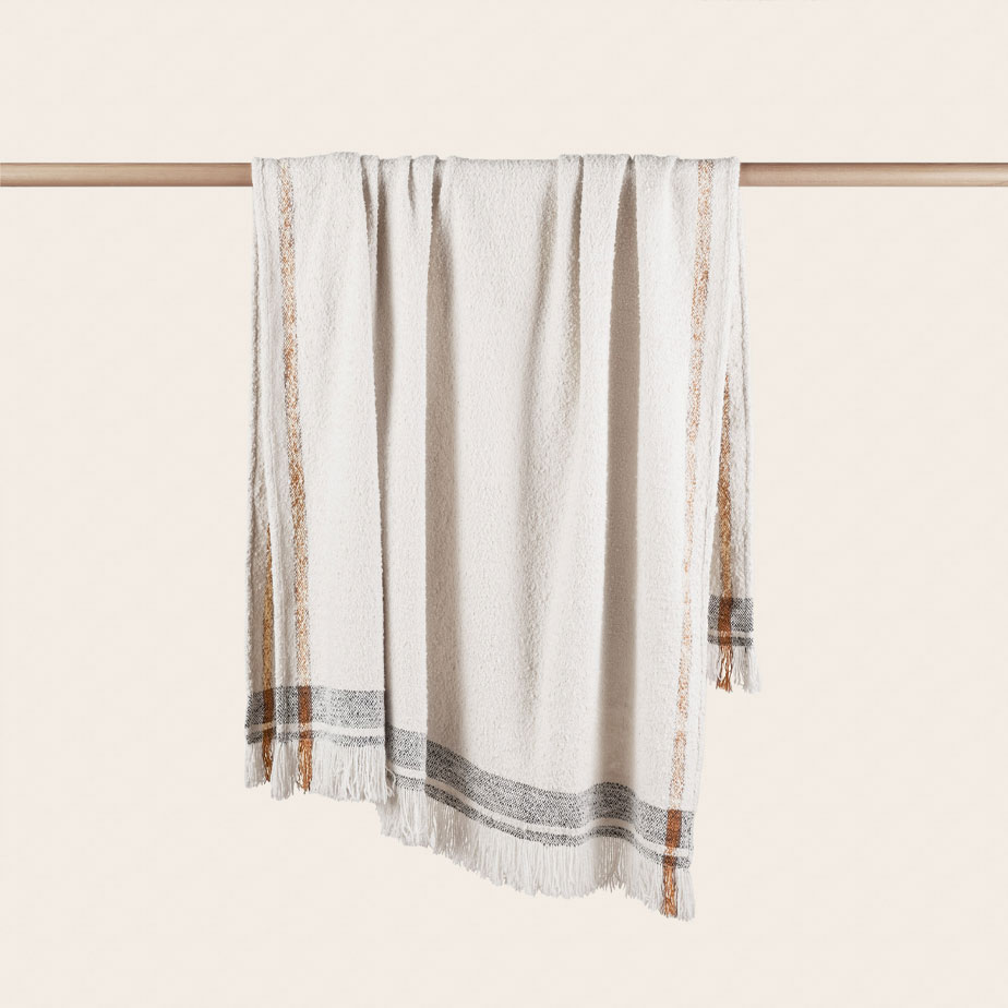 שמיכה YOSEF