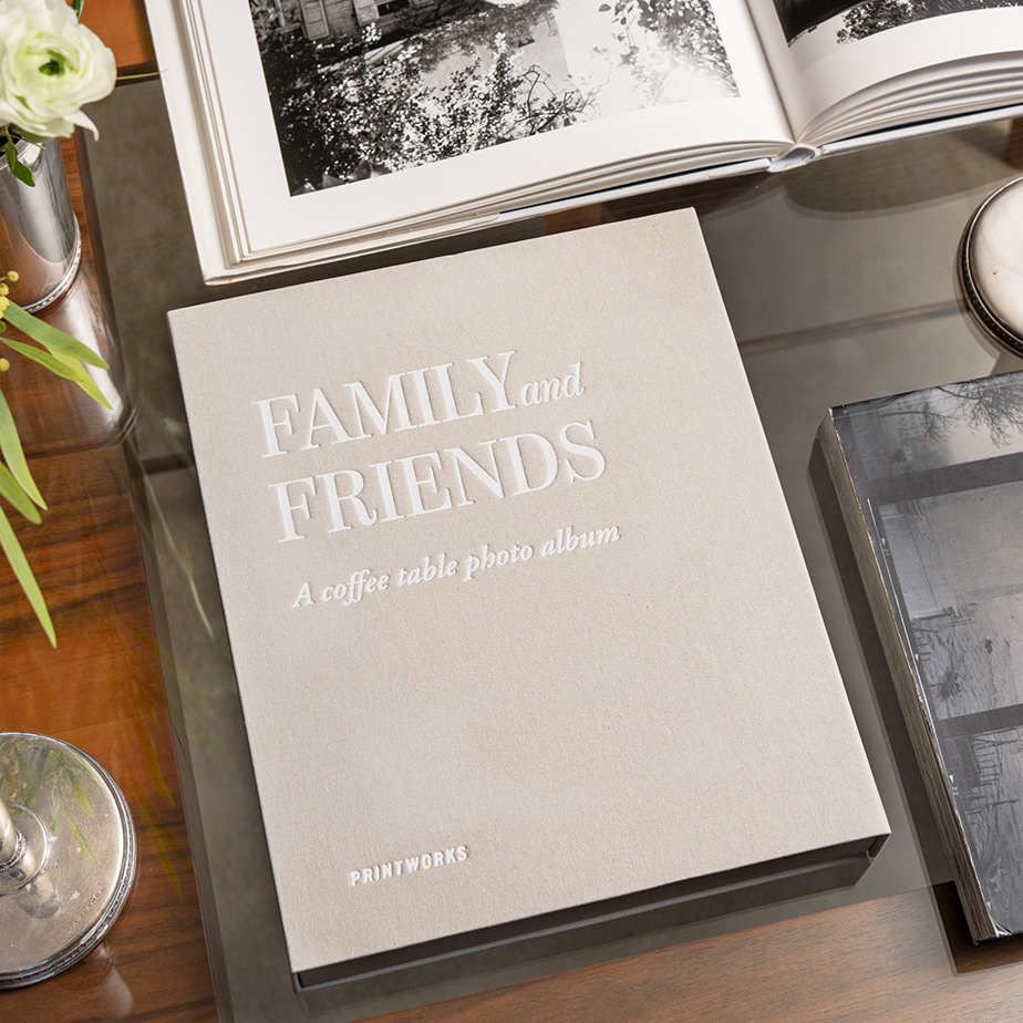 אלבום תמונות FAMILY AND FRIENDS