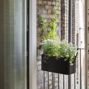 אדנית למרפסת BALCONY