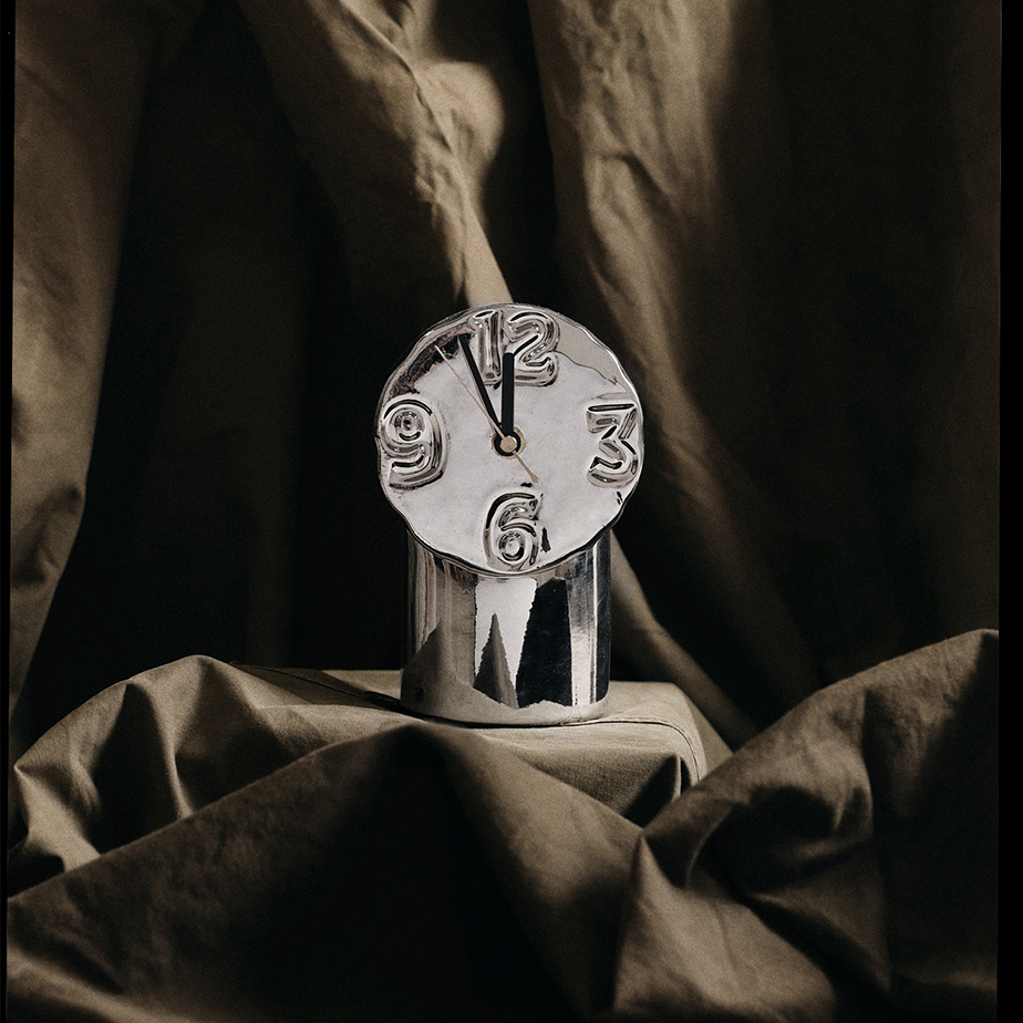 שעון שולחן RETRO