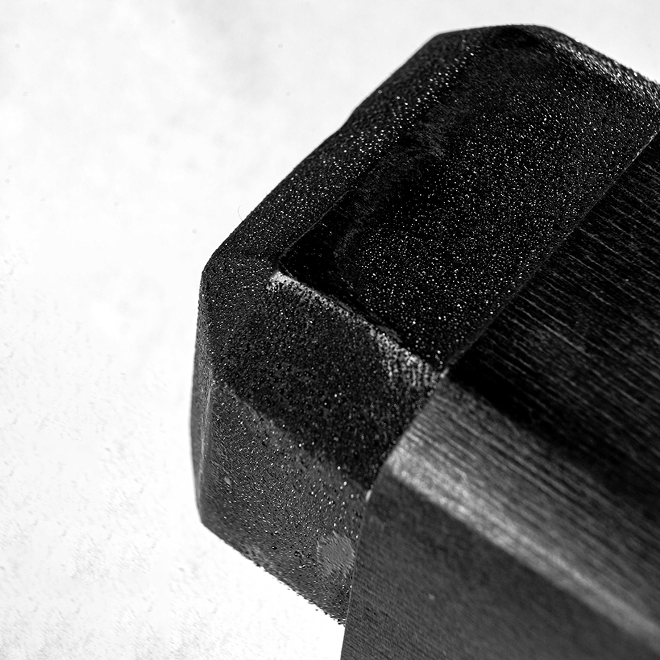 סבון גוף CHARCOAL