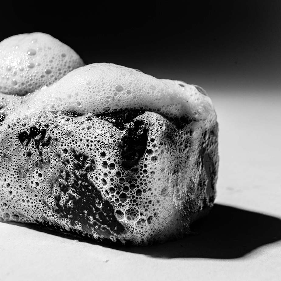 סבון גוף CHARCOAL