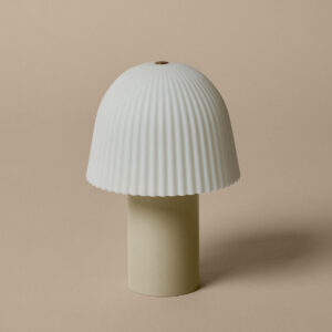 מנורה נטענת FRILL