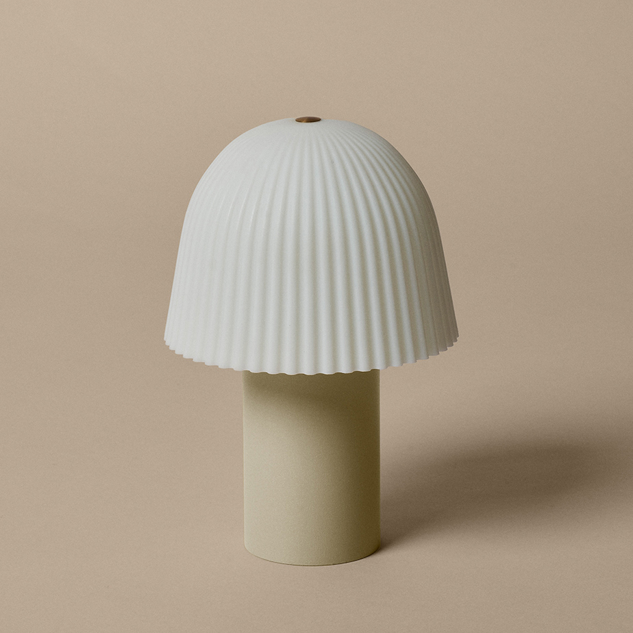 מנורה נטענת FRILL