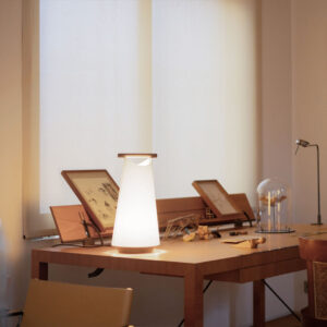 מנורת שולחן CATHAY