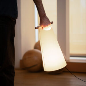 מנורת שולחן CATHAY