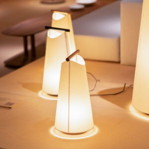 מנורת שולחן CATHAY