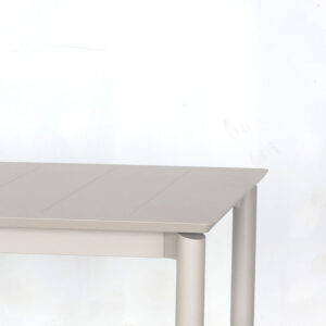 שולחן נפתח MAYA