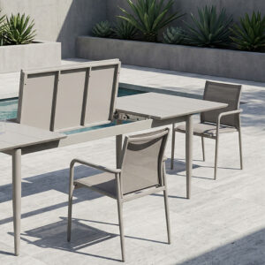 שולחן נפתח MAYA