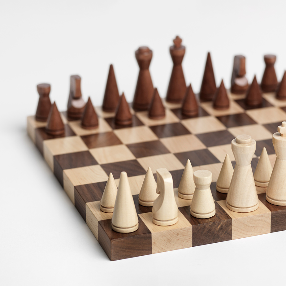 משחק שח-מט מעץ THE MINIMALIST