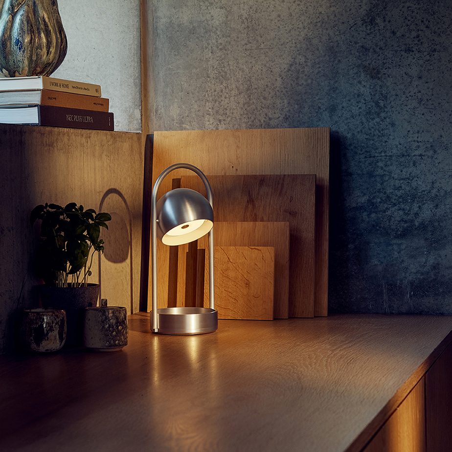 מנורה נטענת BALL