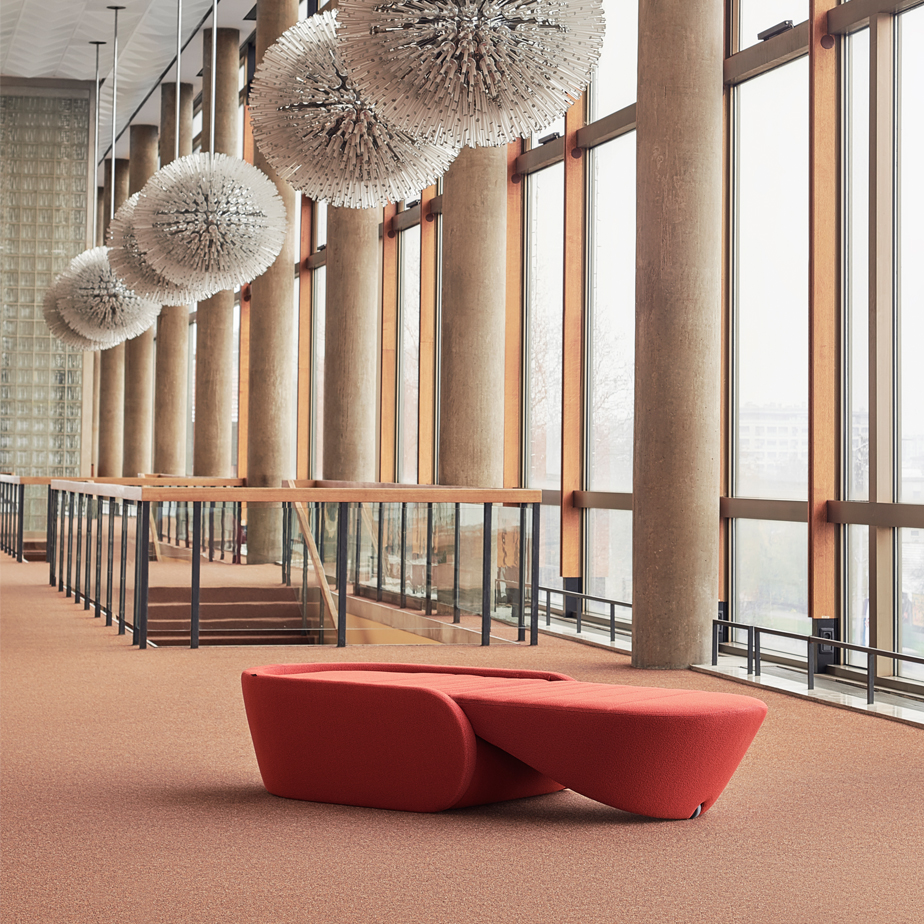 כורסת מיטה נפתחת UP LIFT