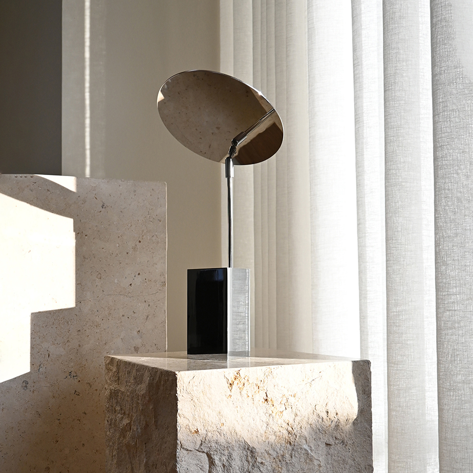 מנורת שולחן REFLECT