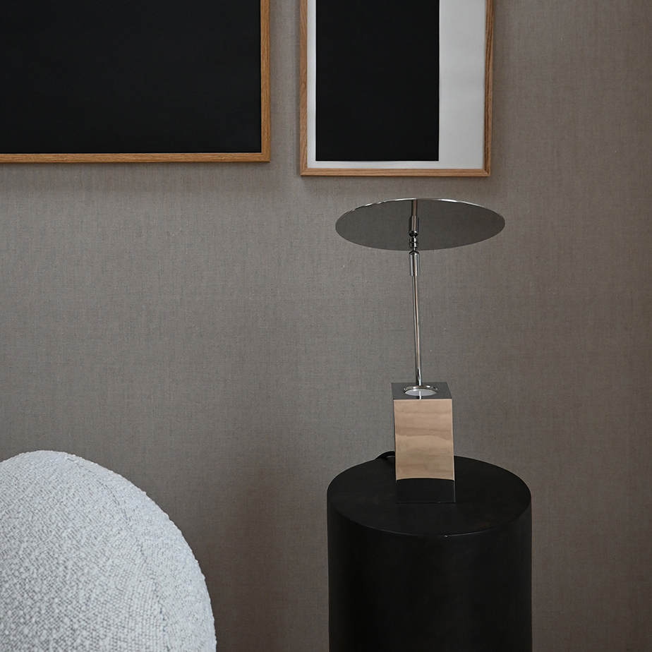 מנורת שולחן REFLECT