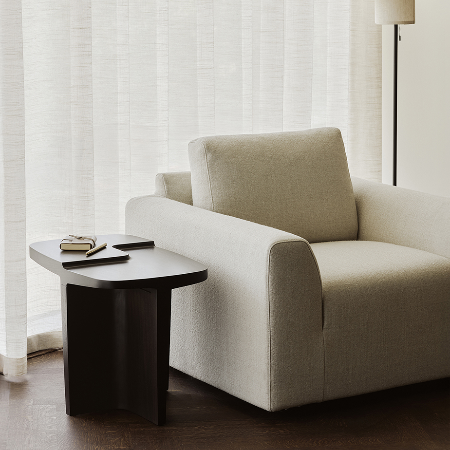 שולחן צד BRUTALIST