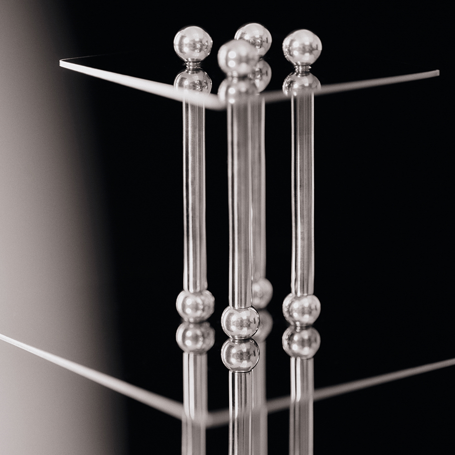 מעמד תצוגה ORBELLE