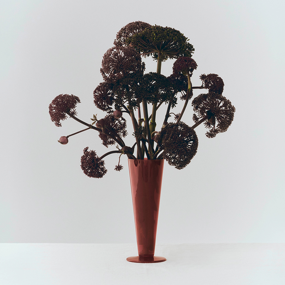 אגרטל CONICAL M