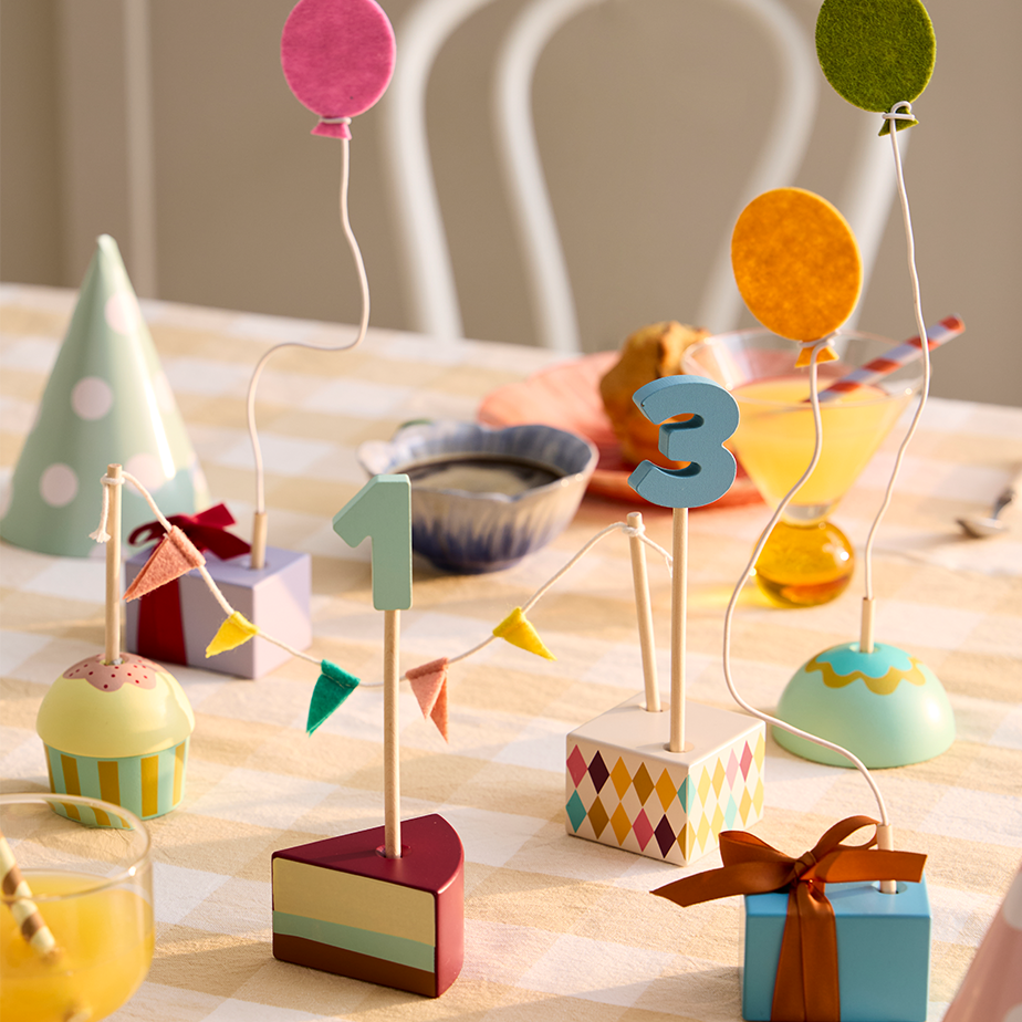 קישוטי שולחן BIRTHDAY