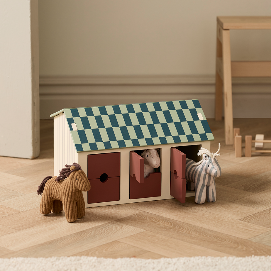 סוסי משחק AIDEN