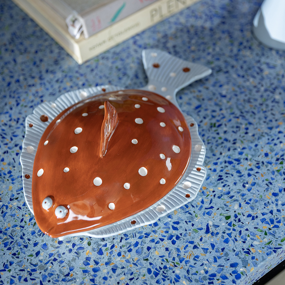 צלחת הגשה עם מכסה PLAICE