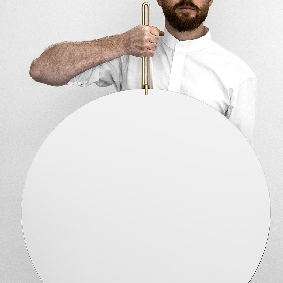 מראת קיר ROUND